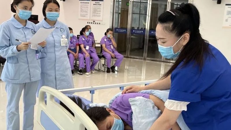 社区养老与居家养老：优缺点全面解析