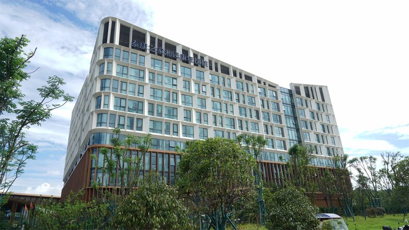 上海养老公寓每平米价格解析：影响因素与选择要点